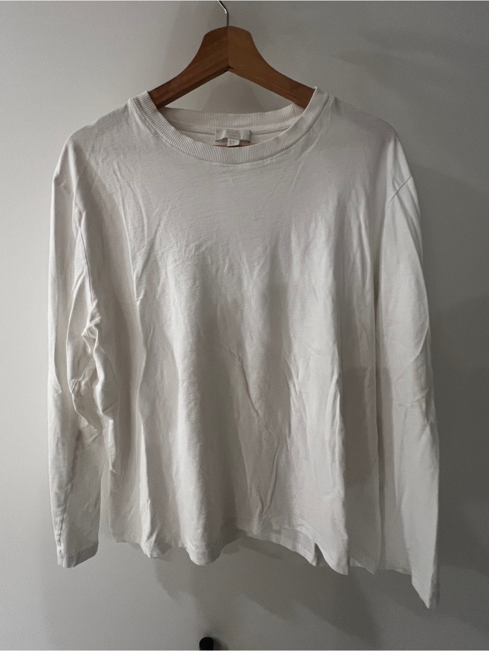 COS Off-White Long-Sleeve Crew Neck Tee